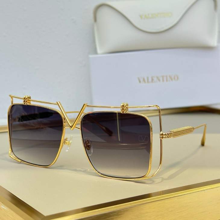 Picture of Valentino Sunglasses _SKUfw68372615fw